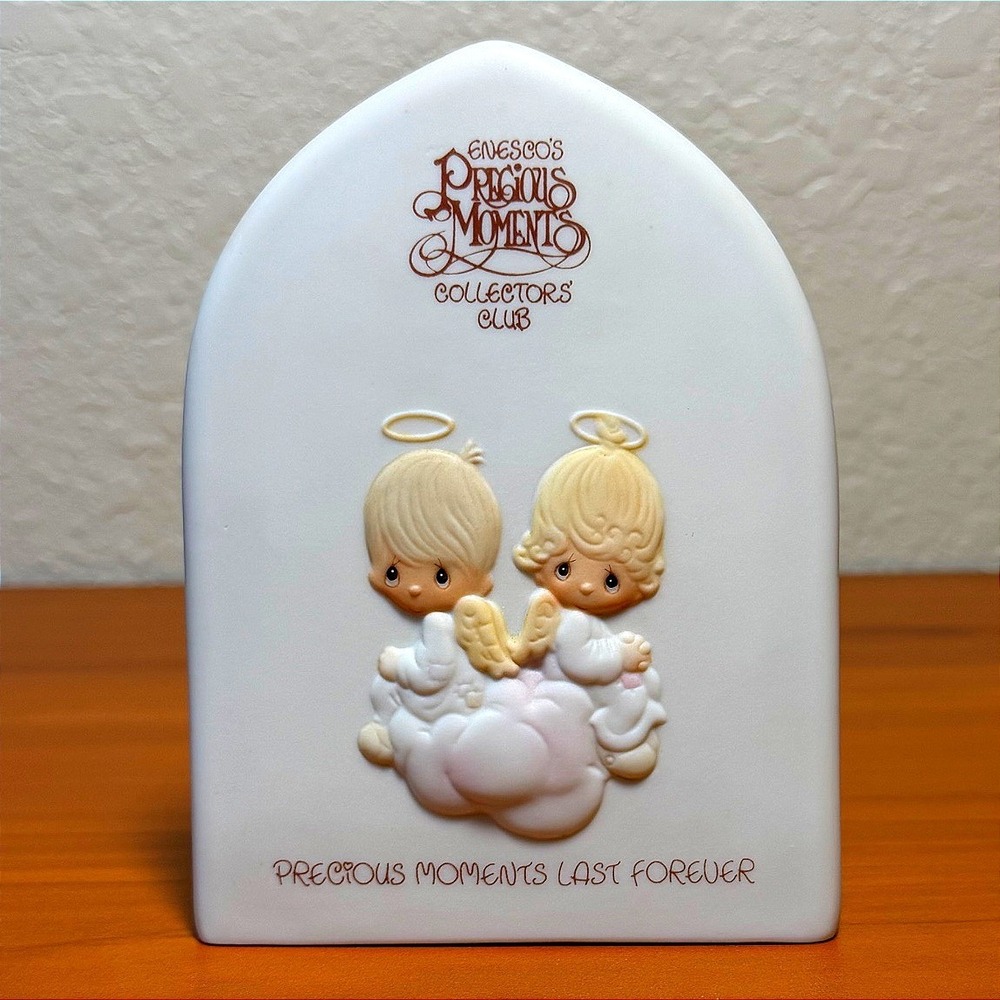 Vintage 1981 Precious Moments Collectors Club Angel Porcelain Plaque Enesco 5.5"